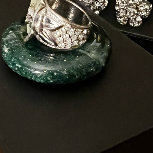 🌹 AUTHENTIC CHANEL RING SIZE 6.5 - Picture 10 of 10